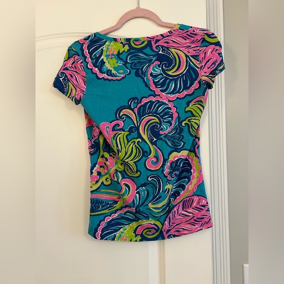 Lilly Pulitzer Etta V-Neck in Sea Blue Private Island - Picture 5 of 5